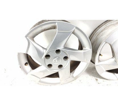 N.4 Cerchi In Lega Dacia Duster R16 5x114,3 Foro Centrale 60 6,5J