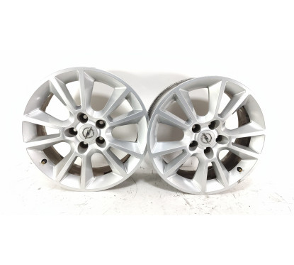 N.4 Cerchi In Lega Opel Zafira R17 5x110 Foro Centrale 65 Et35 7J 13120652